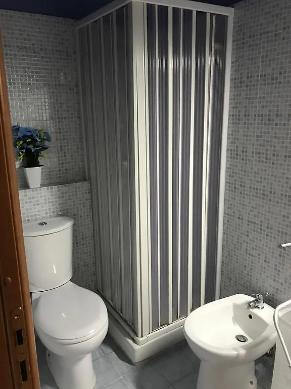 ** ゲストハウス Locami Holiday&Rooms Jolanda Suite カターニア イタリア