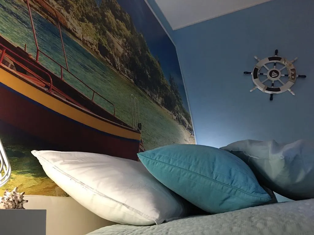 Locami Holiday&Rooms Jolanda Suite カターニア 2*,  イタリア