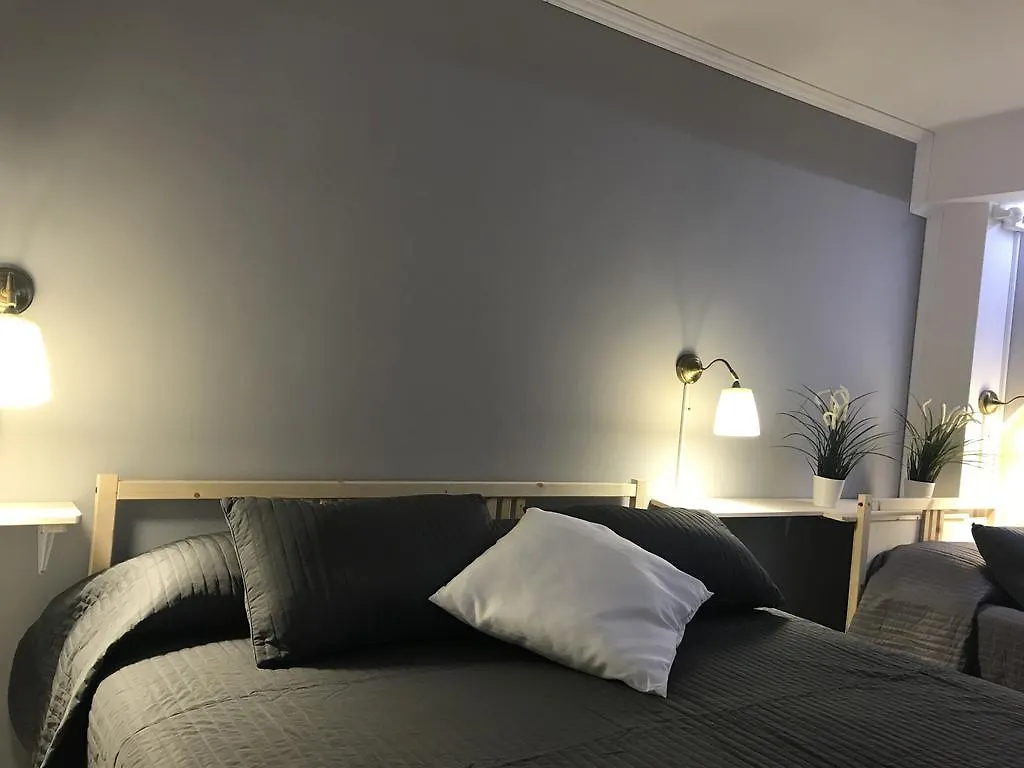 Locami Holiday&Rooms Jolanda Suite カターニア 2*,